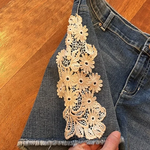 New Jordache denim lace shorts - Picture 8 of 16